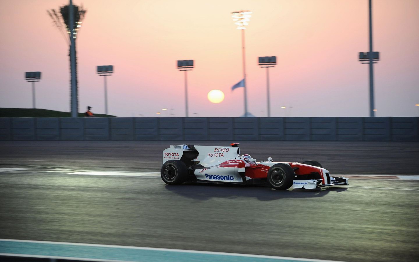 GP ABU DHABI 1440x900
